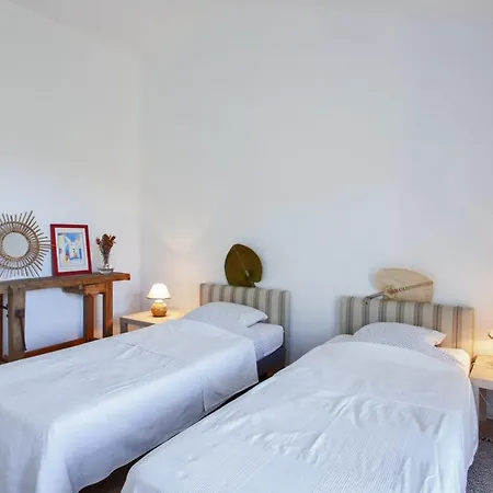 Villa Marinu Muntese Brando